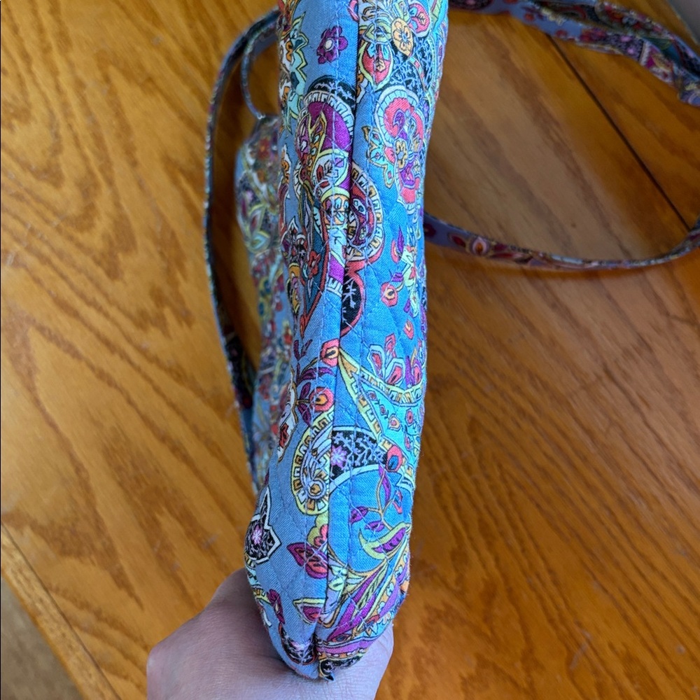 Vera Bradley Paisley Cotton Crossbody Bag - like new - Picture 10 of 12